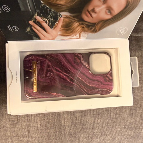 iPhone 13 Mini Case Ideal Of Sweden like new