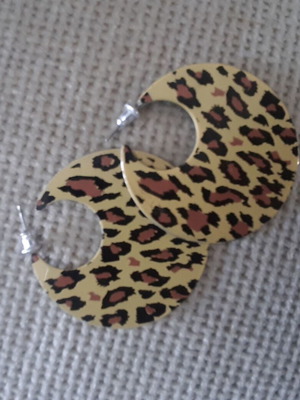 Leopard round double-sided metal earrings