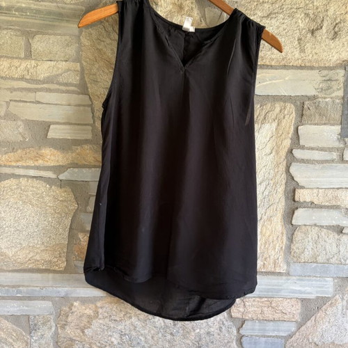 Q/S by s.Oliver Luxury 100% Modal Sleeveless Black Blouse like new