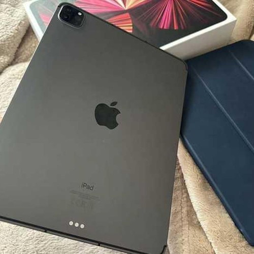 Apple iPad Pro 13" M5 256GB Wi‑Fi Space Black like new