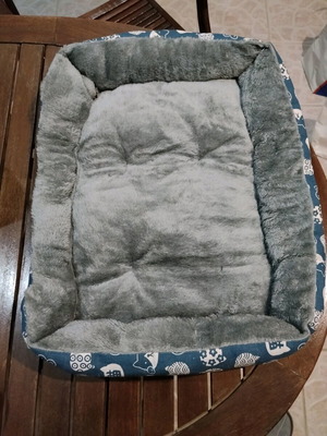 Soft pet bed new, gray plush with blue outer fabric