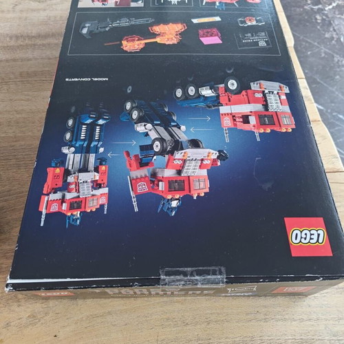 Lego Icons Optimus Prime (10302) like new