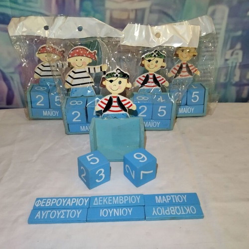 Wooden calendars new, set of 5 pieces