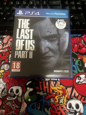The Last of Us Part II and FIFA 21, 22 for PlayStation 4 in perfect condition