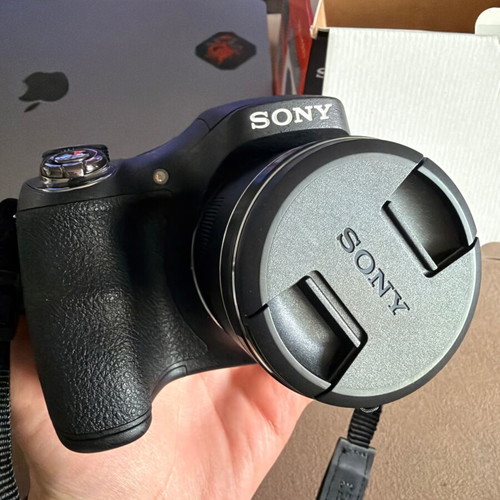 Sony H300 camera with 20 megapixels and 35x optical zoom