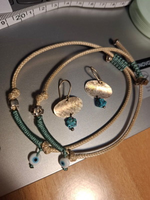 Bracelet and silver earrings set like new, turquoise and silver
