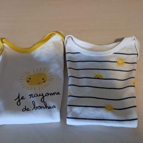 Dpam baby shirts set of 2 like new 12-18 months