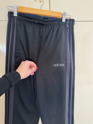 Αντρική φόρμα Adidas μαύρη, σαν καινούργια, μέγεθος S