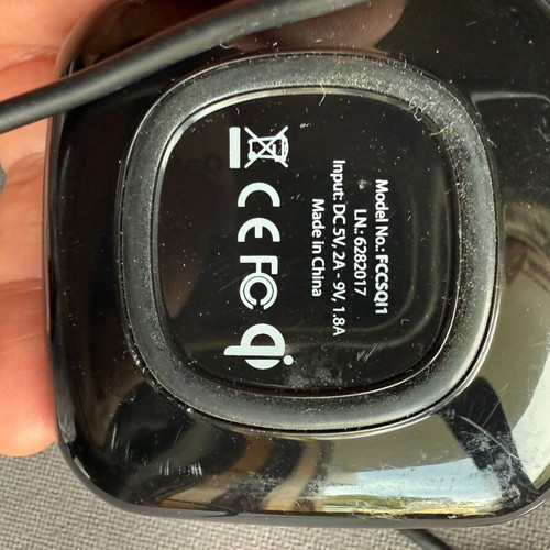 Puro Fast Wireless Charger FCCSQI1 wireless charger like new