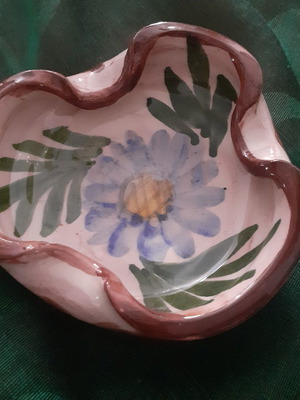 Handmade ceramic bowl from Mandamados Lesvos with floral motifs
