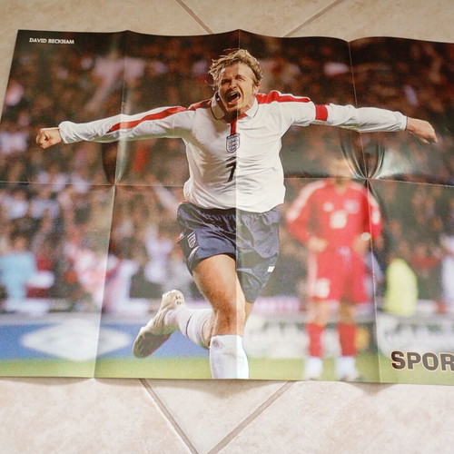Sporty collectible posters pack of 3, like new, world football legends
