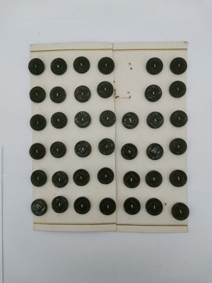 Green bone buttons used, pack of 40, 1960s vintage