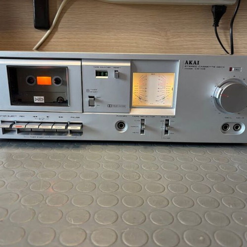 Κασετόφωνο Akai CS-M3 μεταχειρισμένο με αναλογικά VU meters