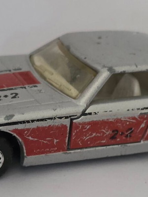 Matchbox 67 Datsun SuperFast 260-Z 2+2 Lesney toy car