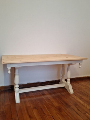 Low wooden coffee table used 50x100x50 cm