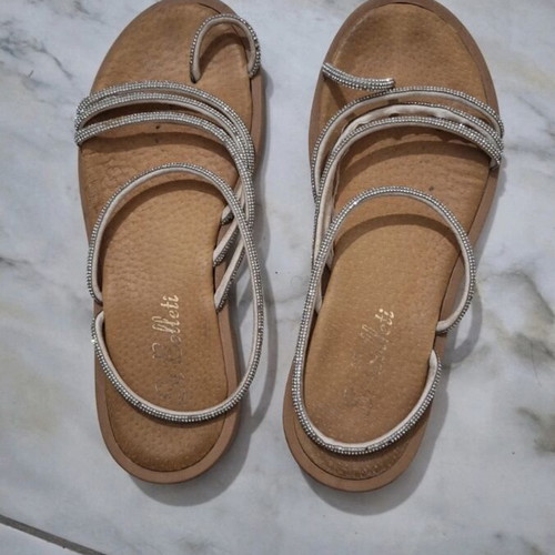 Sandals used size 37 with silver strap