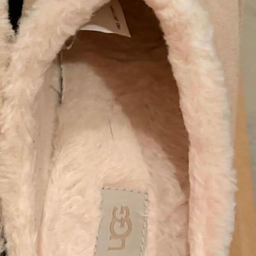 Ugg shoes new, size 39, beige