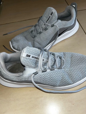 Nike shoes like new, athletic, gray, size 44