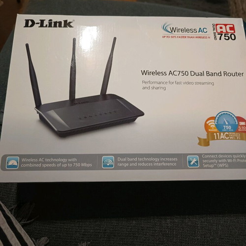 D-LINK AC750 dual band router like new