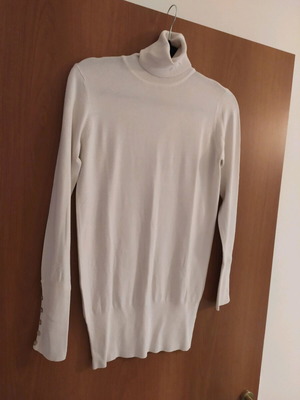 Γυναικείο ζιβάγκο Zara μεταχειρισμένο, λευκό με κουμπάκια στα μανίκια