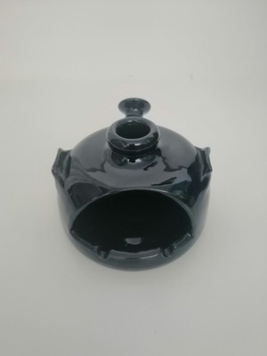 Ceramic ashtray blue with windproof design