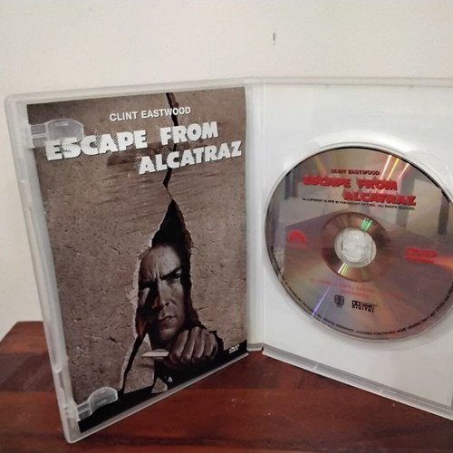 Escape from Alcatraz DVD like new with Greek subtitles