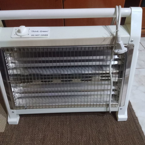 Quartz halogen heater used with 2 lamps and stands, 1600W