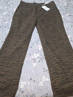 Mango straight animal print jean new, size XL