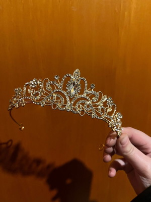 Crown new