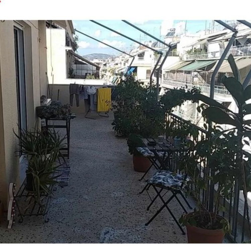 Διαμέρισμα 71 τ.μ. ρετιρέ στην Κυψέλη με θέα και αποθήκη