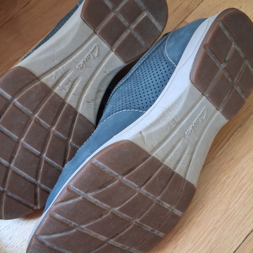 Clarks moccasins size 41 like new, blue