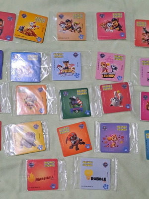 Πακέτο 22 αυτοκόλλητων Paw Patrol, 16 σφραγισμένα, 6 ανοιχτά