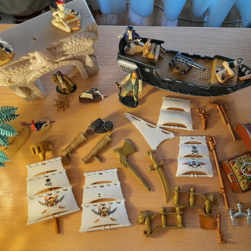 Pirate toy set with Safari Ltd TOOB miniatures