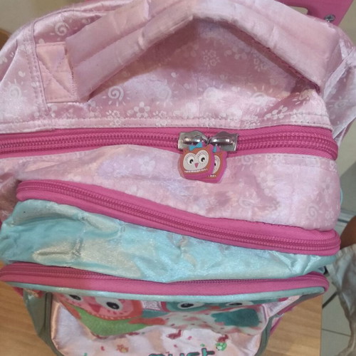 School bag with wheels used for girls with large capacity