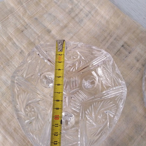 Vintage crystal bonbonniere with lid and three decorative feet