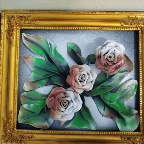 Frame with leather handmade flowers and fade-resistant colors new