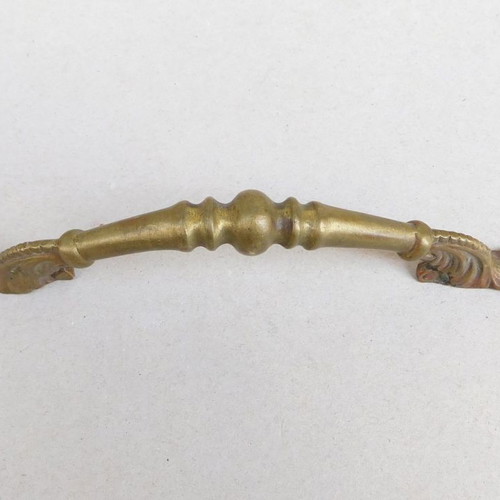 Bronze handle with embossed plant motifs 17.5 cm long
