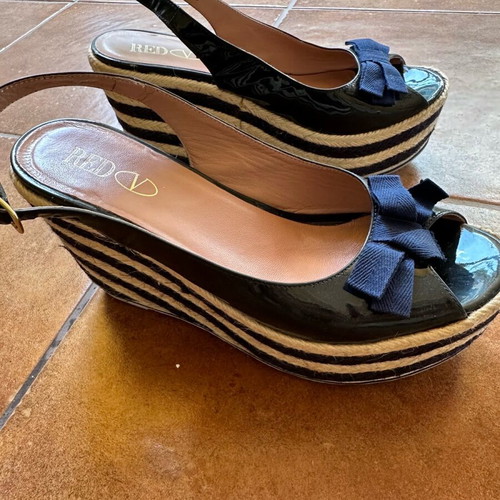 Red Valentino platform sandals size 40 like new