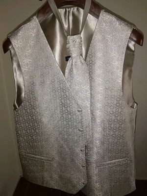 Bruno Valenti vest new, gold, size XL
