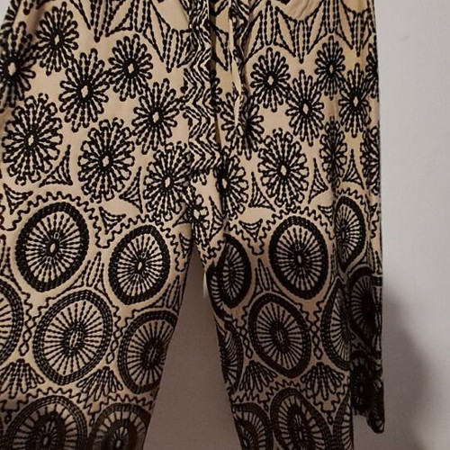 Attrattivo Large pants new, beige and black