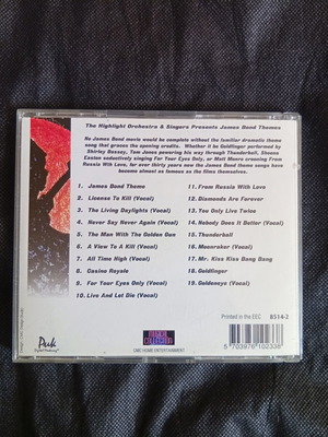 James Bond Themes CD like new