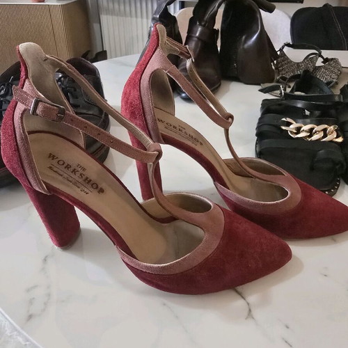 Pack of 5 refurbished winter and summer shoes