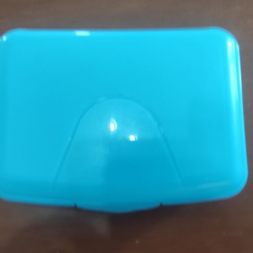 Tupper for toast and fruit like new, turquoise color, 19x13x6.5 cm