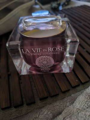 La Vie En Rose Reishi cream used
