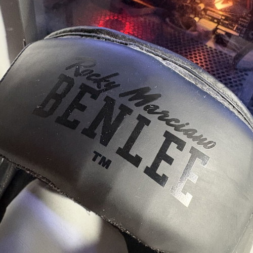 Benlee Total Black Headgear for Martial Arts new, size S/M