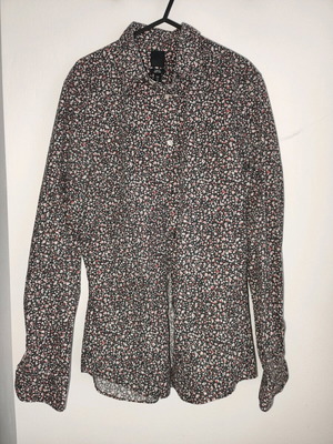 H&M shirt size S slim fit like new, black multicolor