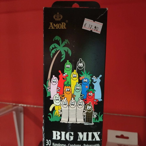 Amor condoms new, pack of 30 mix