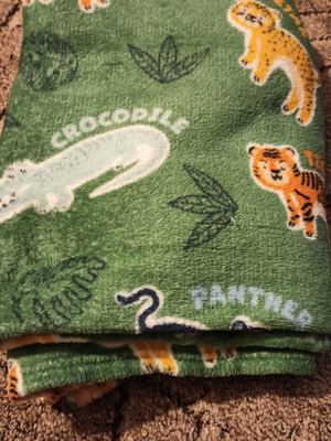 Fleece blanket like new with jungle theme for toddlers