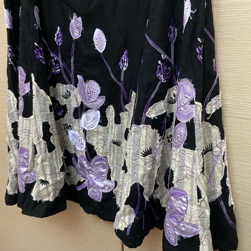 Atmosphere skirt black with embroidery and appliqué flowers, size 40, like new
