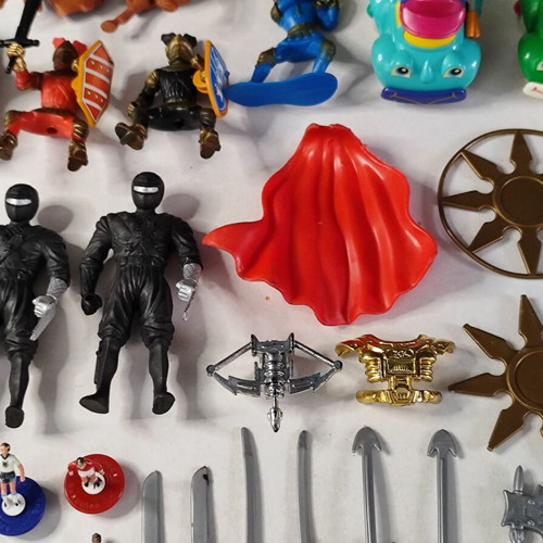 Vintage toys used, assorted lot with various pieces
